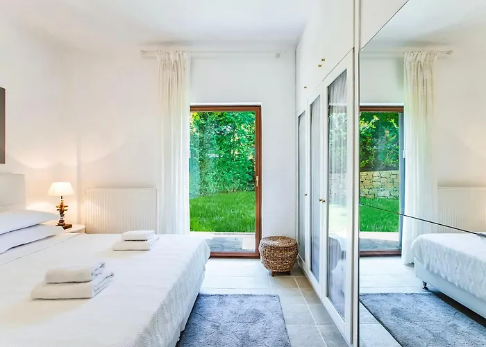 Villa The Sani Jewels, Urania *
