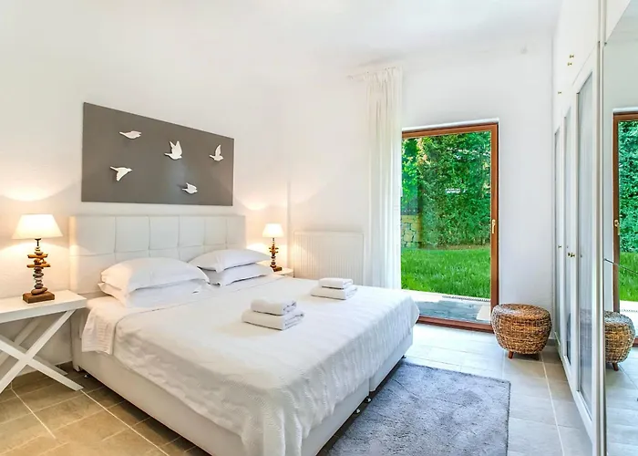 The Sani Jewels, Urania Villa Sani (Chalkidiki)