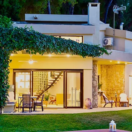 The Sani Jewels, Urania With Pool Vila